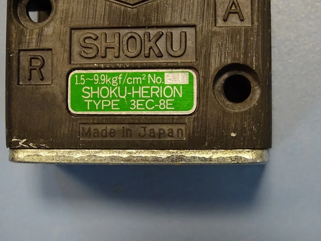 Пневматичен разпределител SHOKU-HERION 3EC-8E solenoid valve 100VAC — снимка 5
