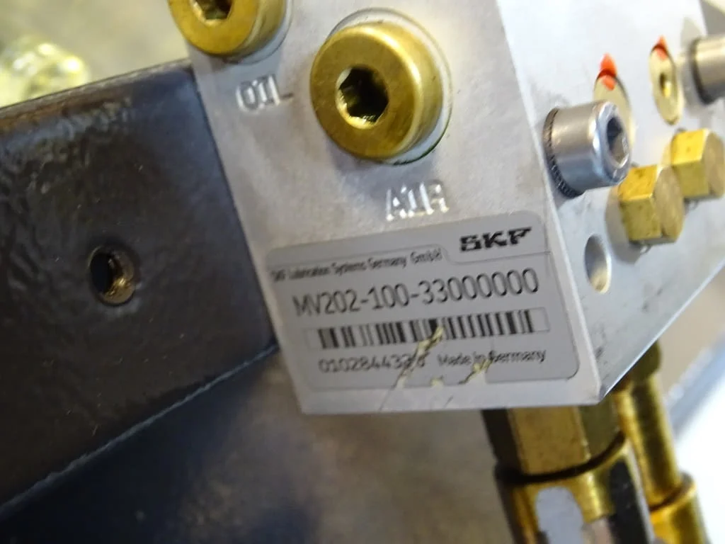 Смазочна станция SKF OLA2-1E2CBlubrication systems 2.7L 230V/50Hz — снимка 3