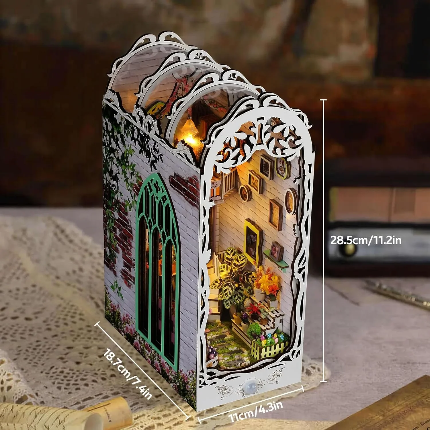 Комплект 3D дървен пъзел „Тайната градина“ с LED кътче за книги — снимка 4
