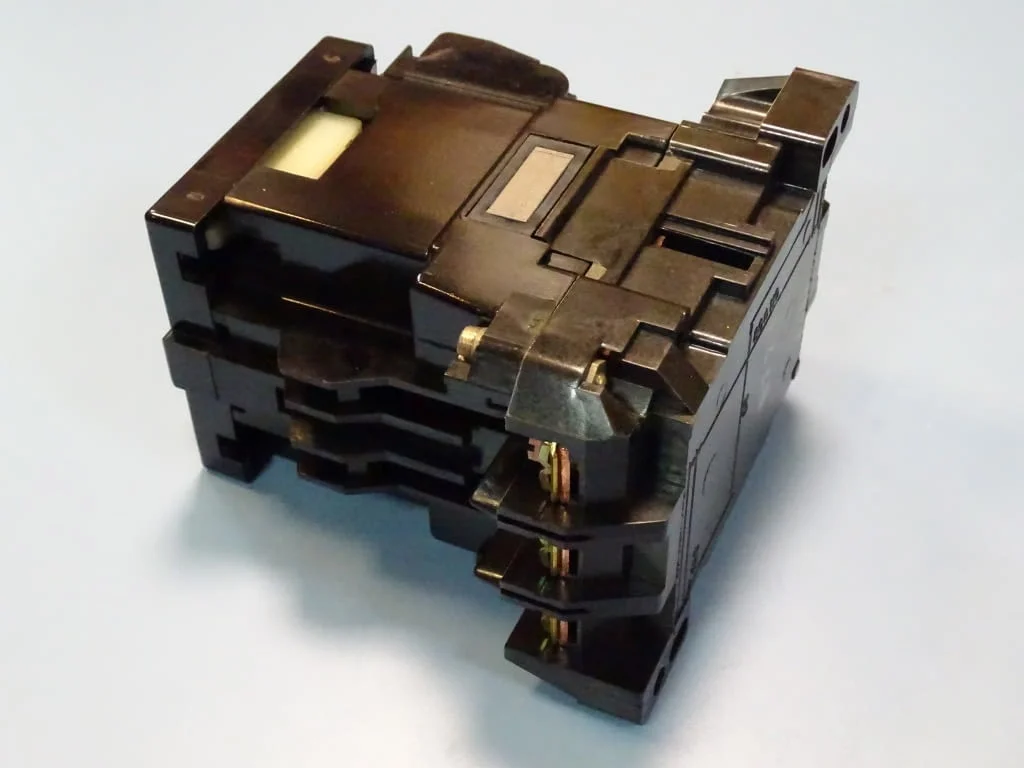 Контактор BBC Petercem B72-30-11 contactor 75A 220V — снимка 6